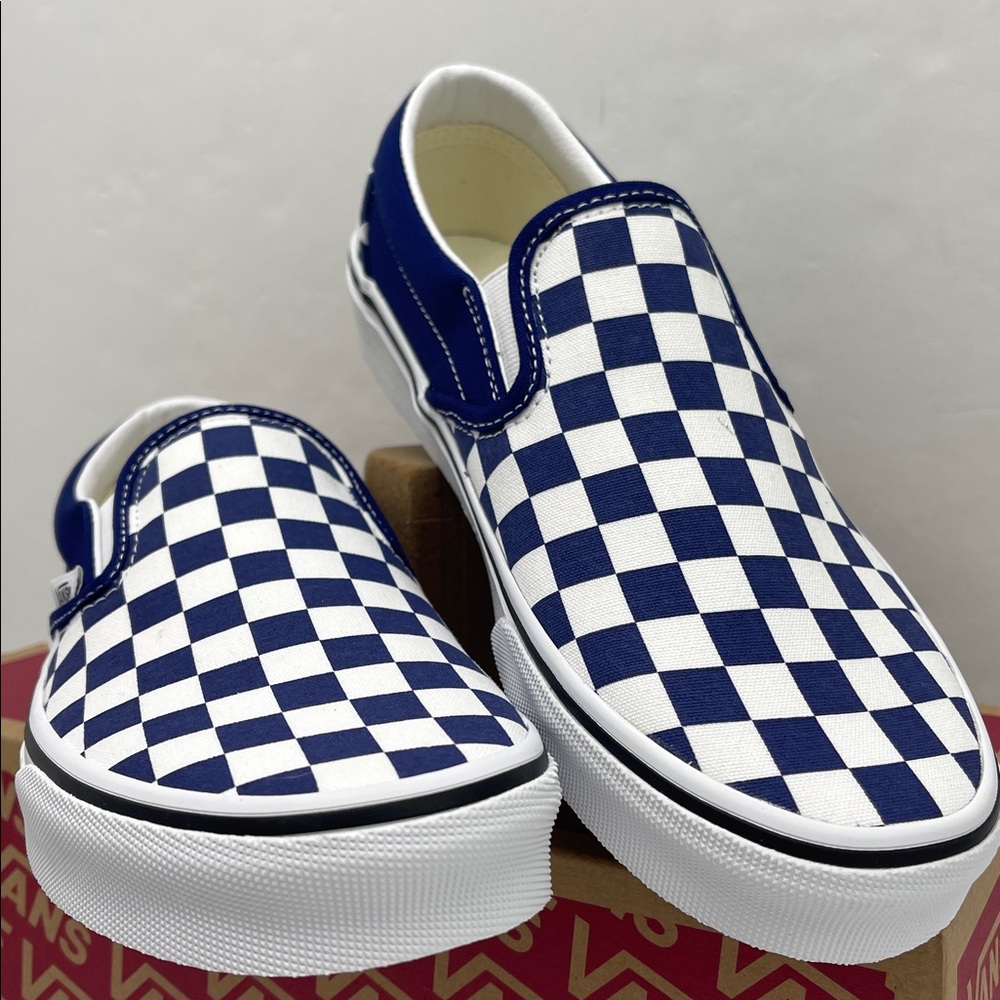 Vans WMNS Classic Slip-On
Color Theory Checkerboard
VN000BVZBYM Sneakers Beacon - Picture 6 of 16